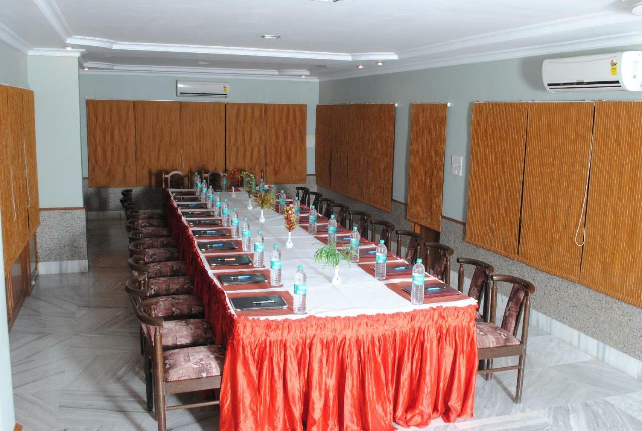 Geetco Hotel Jalor Экстерьер фото